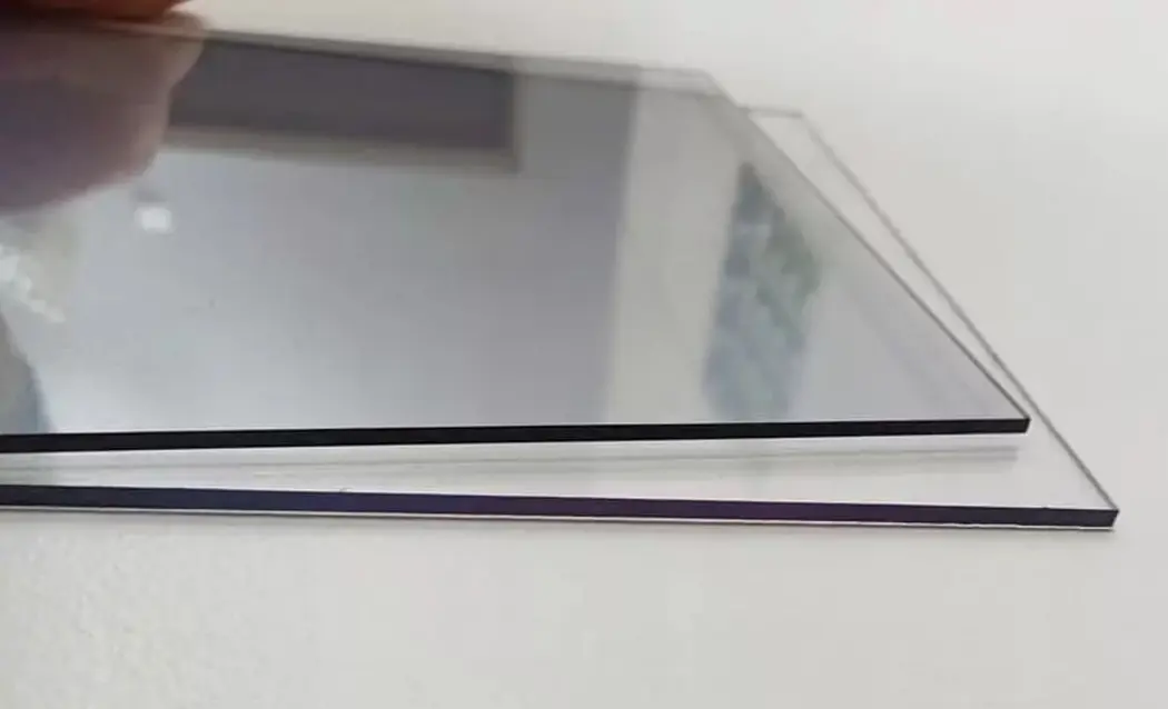 Płyty plexi na wymiar – doskonały zamiennik tradycyjnego szkła