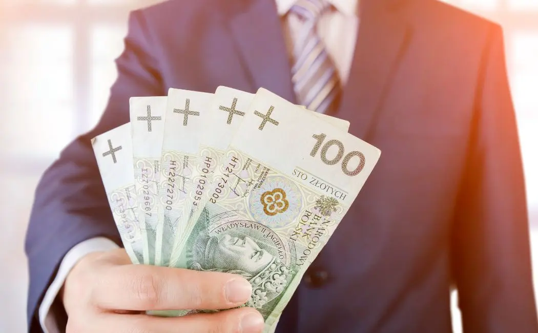 Negocjowanie wynagrodzenia z szefem: jak obliczyć wynagrodzenie brutto netto