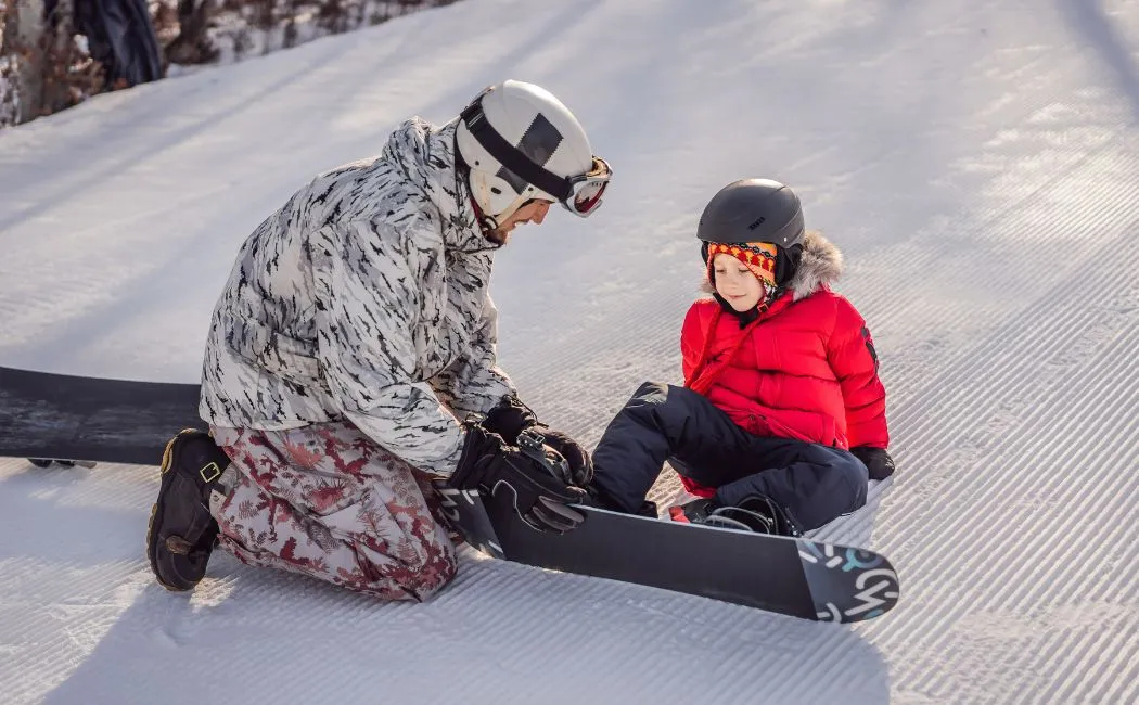 Zimowy relaks pełen zabawy – obóz snowboardowy dla dzieci w Kaliszu