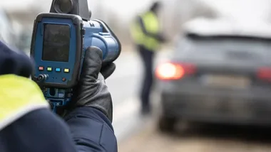 Ośmiu kierowców straciło prawa jazdy. Jeden pędził 108 km/h w Kaliszu