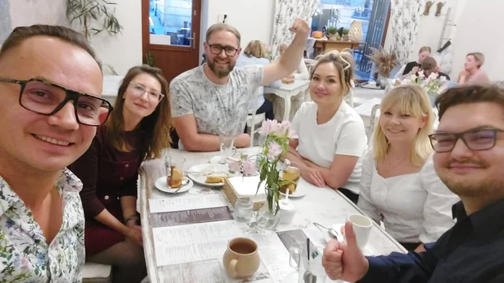 Grafika promocyjna wydarzenia 7. Lets meet in Kalisz | based on Coachsurfing — spotkanie międzynarodowe w Kaliszu