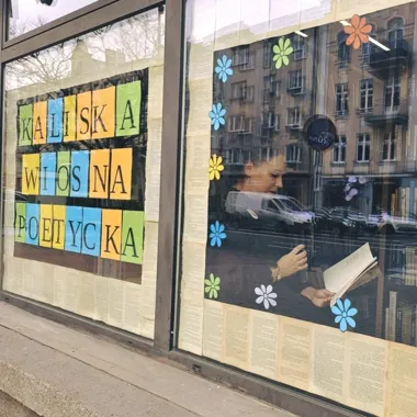 Kalisz wsiadł do wiersza - poezja ruszyła na wiosenny kurs