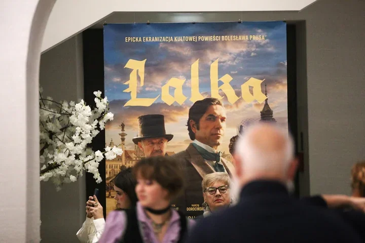 Kalisz przeniósł się do Warszawy Prusa. „Lalka” zagrała na ekranie