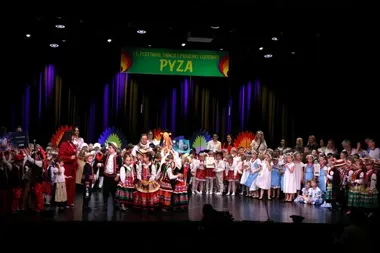 Kalisz roztańczył się w folklorze - przedszkolaki dały piękny pokaz Pyzy
