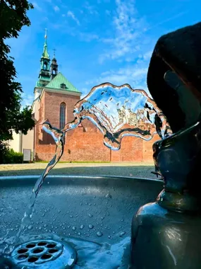W Kaliszu działa sieć wodnych punktów. Tu można złapać ochłodę w upał