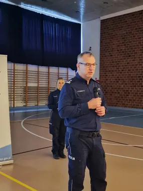 Uzbrojony napastnik w szkole. Blisko 200 osób uczyło się reakcji