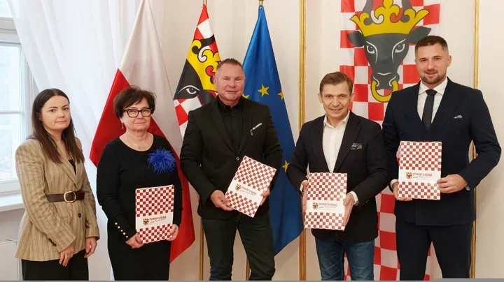 Ponad 3,3 mln zł na przebudowę placu przy dawnym Kolegium Jezuickim