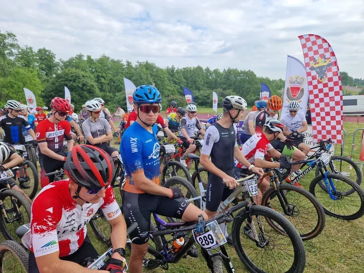 Puchar Polski MTB w Nędzerzewie dał pokaz siły. Blisko 400 kolarzy na starcie