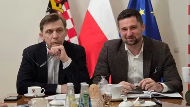 Strażacy ochotnicy i droga do przebudowy. Powiat kaliski podjął ważne decyzje