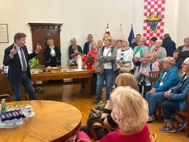 Ponad 100 seniorów z Buku odwiedziło Kalisz i Opatówek. Znamy trasę