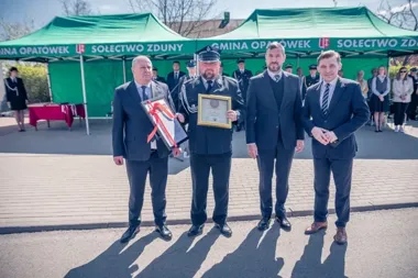 Medal dla OSP Zduny w roku jubileuszu. Doceniono 110 lat służby