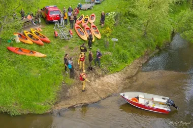 Prosna wysprzątana z kajaków. Setki rąk i blisko 50 kilometrów rzeki