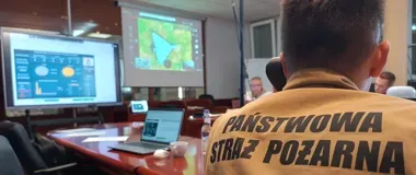 Nieznana przesyłka przy kaliskim oddziale celnym. Strażacy testowali drona i sztab