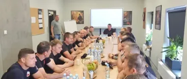 Strażacy z Kalisza przećwiczyli groźne scenariusze przy autach elektrycznych