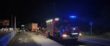 Czołowe zderzenie na DK25 pod Kaliszem. Droga była zablokowana