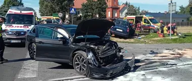 Zderzenie dwóch aut w Borkowie Nowym. Sześć osób w szpitalu